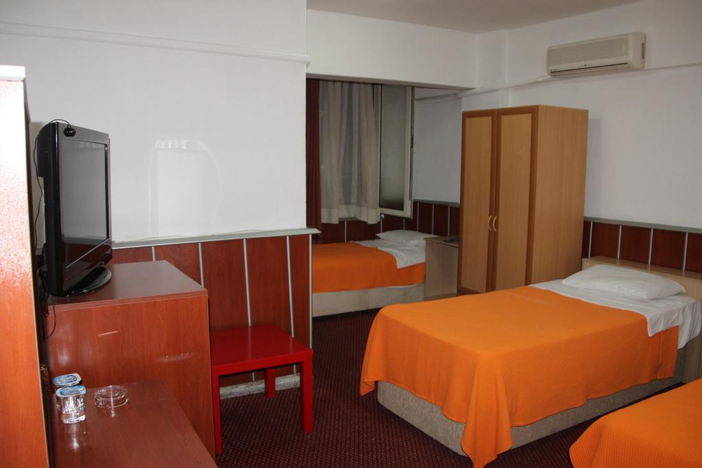 Hotel Ulke Yalova  Rum bild