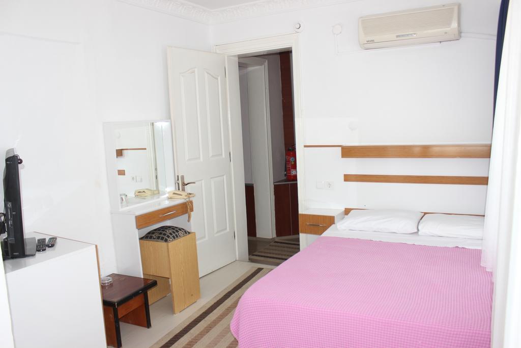Hotel Ulke Yalova  Rum bild